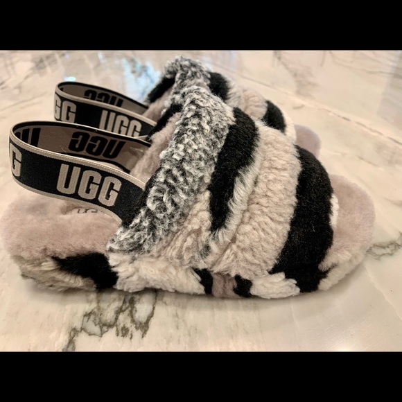 Ugg fluff yeah slides - Picture 2 of 10